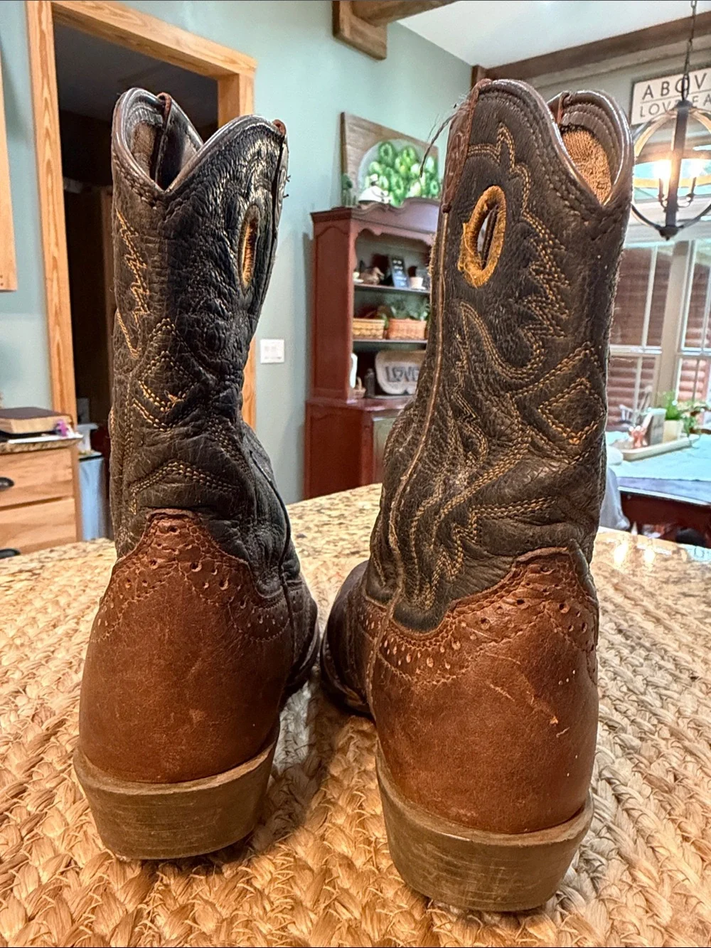 4LR Ariat Boys Boots Size 12